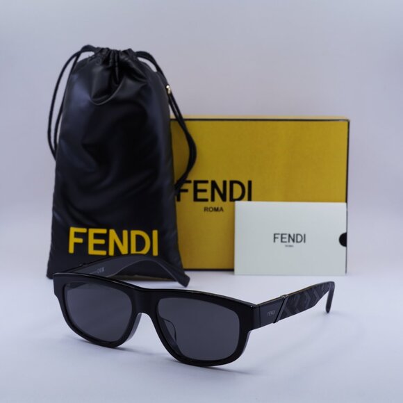 ?️ New Fendi FE40157F 01A Sunglasses - Shiny Black Frame, Grey Lenses